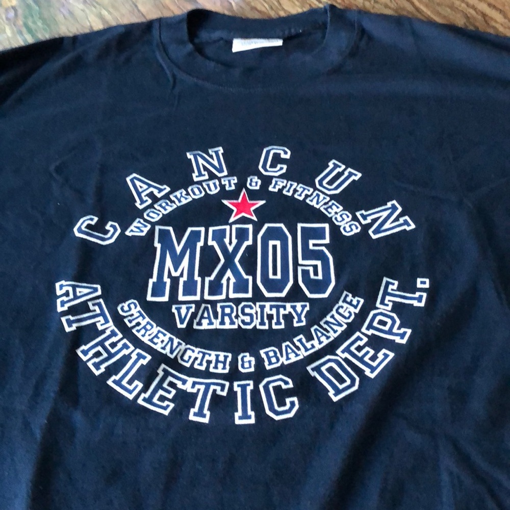 Men’s Cancun Navy Tee shirt - XL.